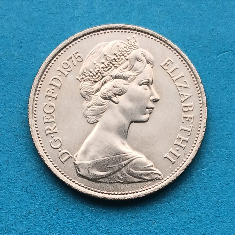 1975 QEII 10p (#522)